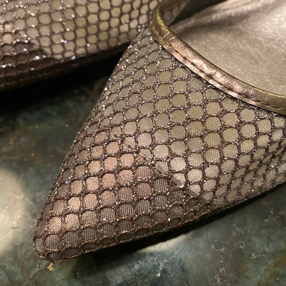 ADRIANNA PAPELL GLITTER/METALLIC PUMPS! - Picture 3 of 7